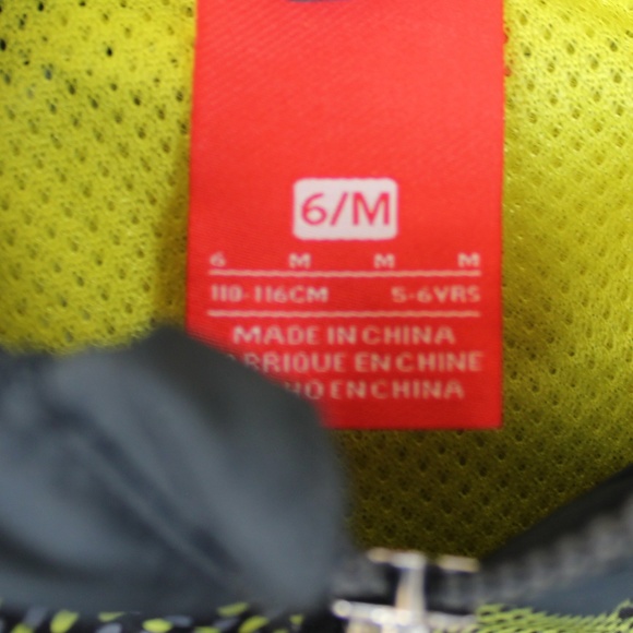 NWT Nike Wind Runner Jacket (Little Boys) | Sporty/Comfortable/Outdoor - Picture 6 of 7